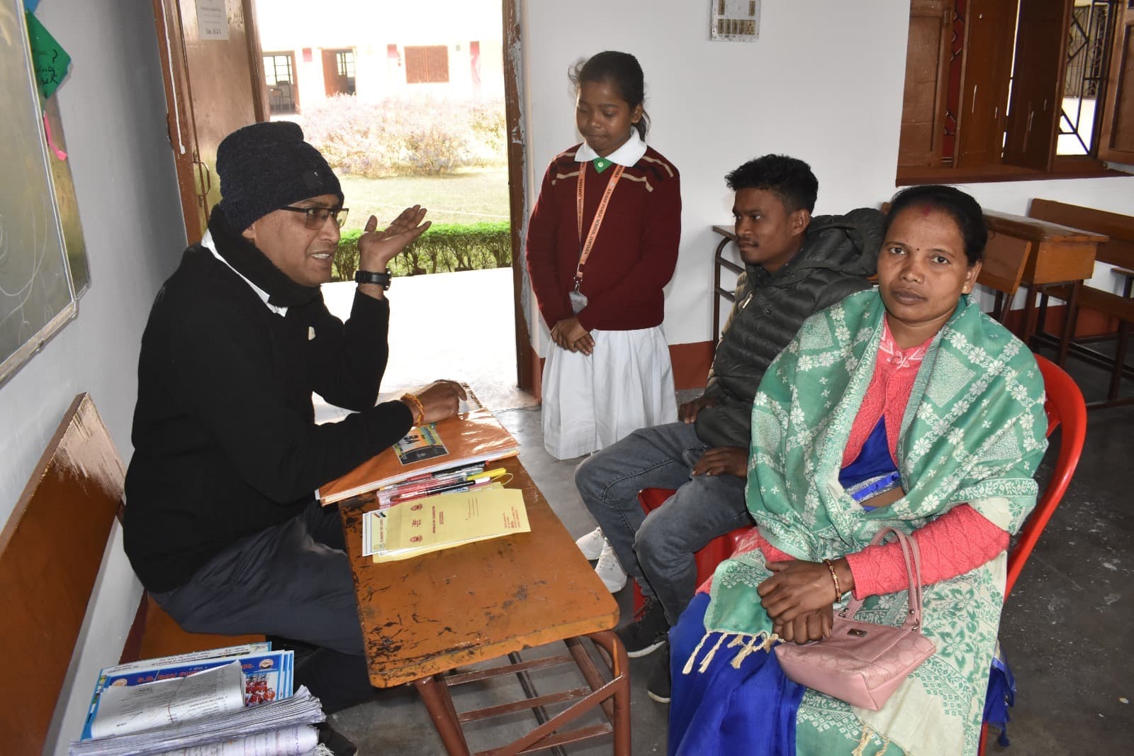 विद्यार्थियों के सर्वांगीण विकास के लिए हैं तत्पर : प्राचार्य