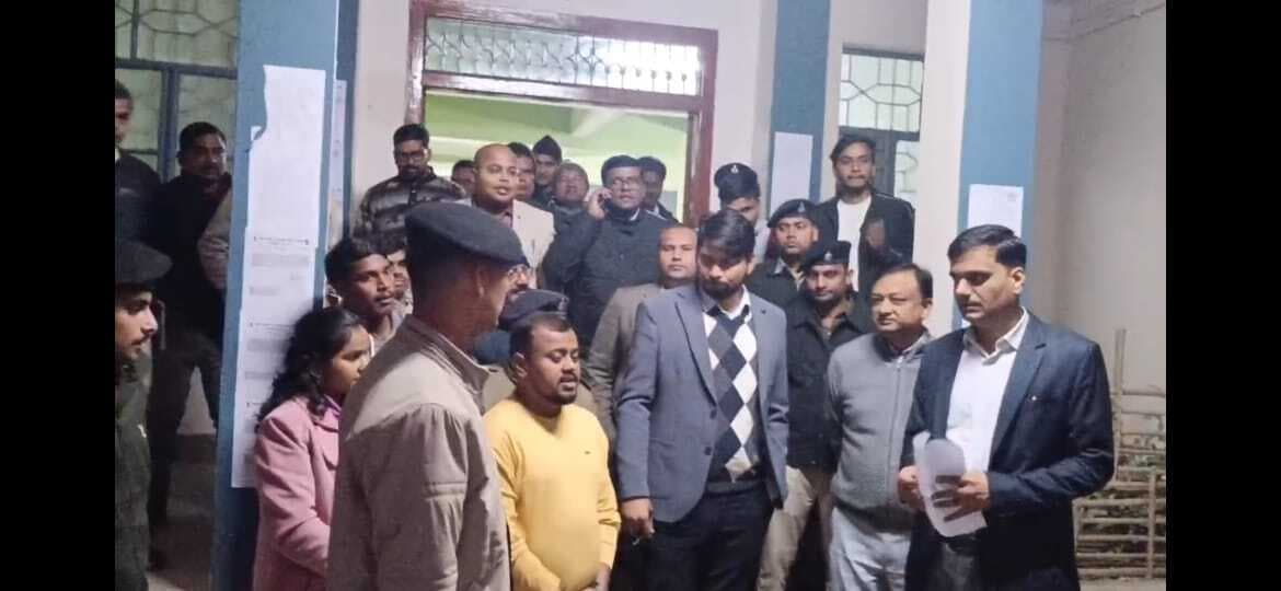 जिला पदाधिकारी ने मसाही प्रखंड का किया निरीक्षण