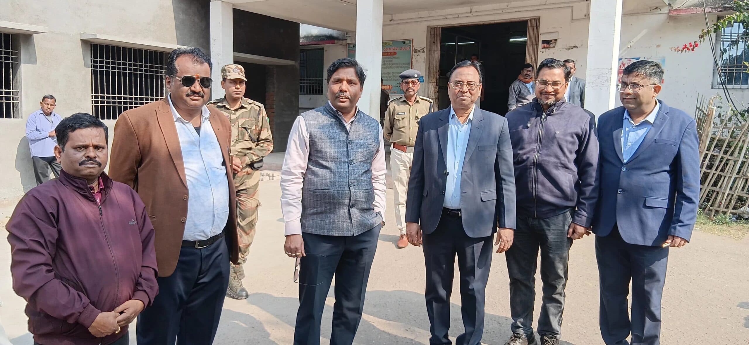 Bokaro News : जीएम ने केंद्रीय अस्पताल के कार्यों का लिया जायजा