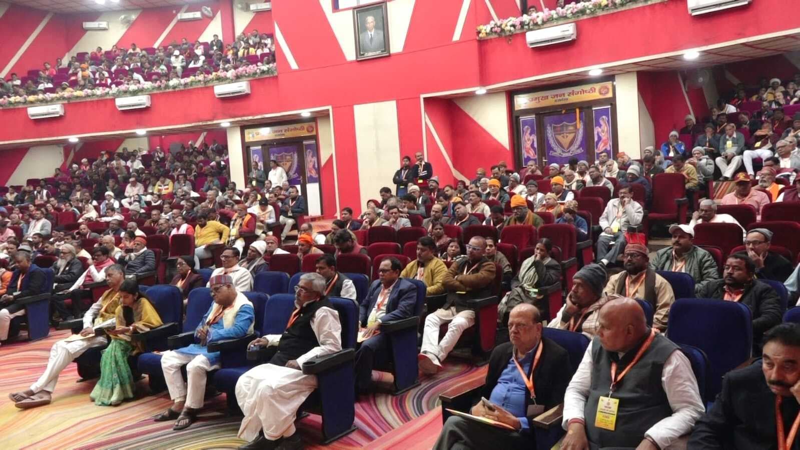 Darbhanga News: भारत को विश्व का मार्गदर्शक राष्ट्र बनाने के लिए सभी वर्ग को निभाना होगा अपना दायित्व : होसबाले