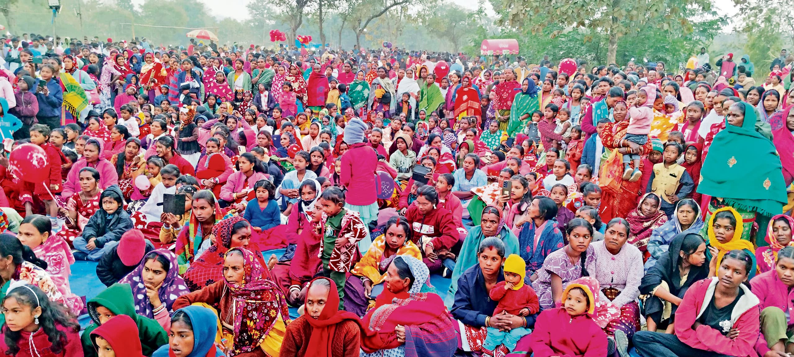 East Singhbhum News : पटमदा : टुसू मेला में बिखरी सांस्कृतिक छठा, उमड़ी भीड़