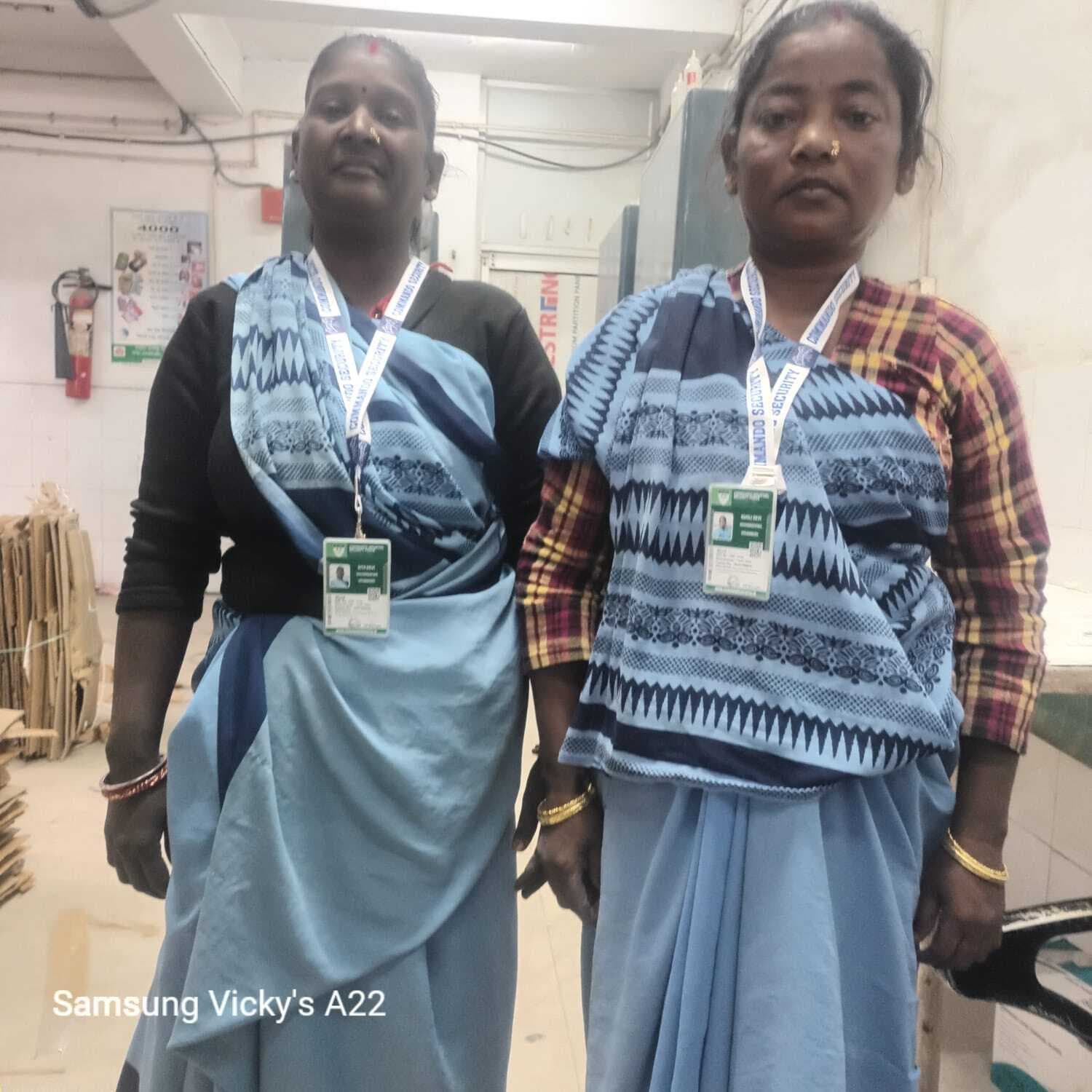 Dhanbad News: एसएनएमएमसीएच : आउटसोर्स कर्मियों को मिला आई कार्ड, ड्यूटी के दौरान पहनना अनिवार्य