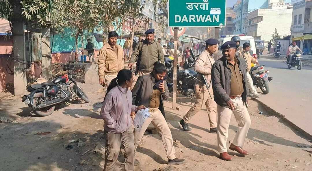 एसआइ परीक्षा में देर से पहुंचने पर नहीं मिला प्रवेश, रो पड़ी परीक्षार्थी