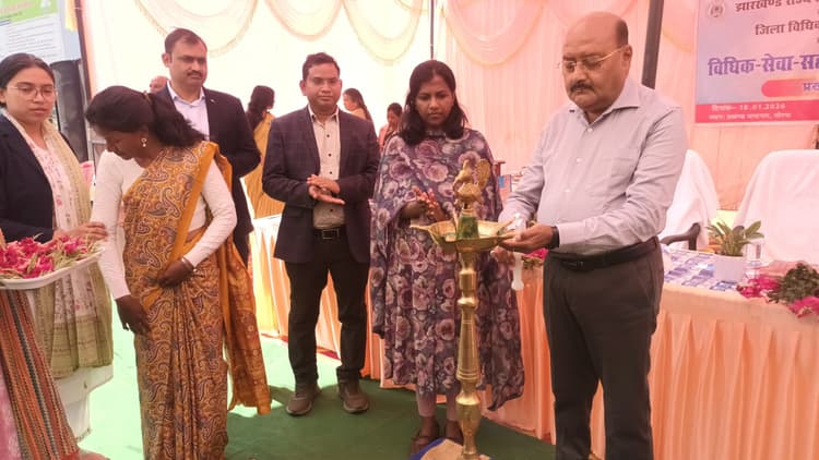 तोरपा में विधिक सेवा सह सशक्तिकरण शिविर का आयोजन