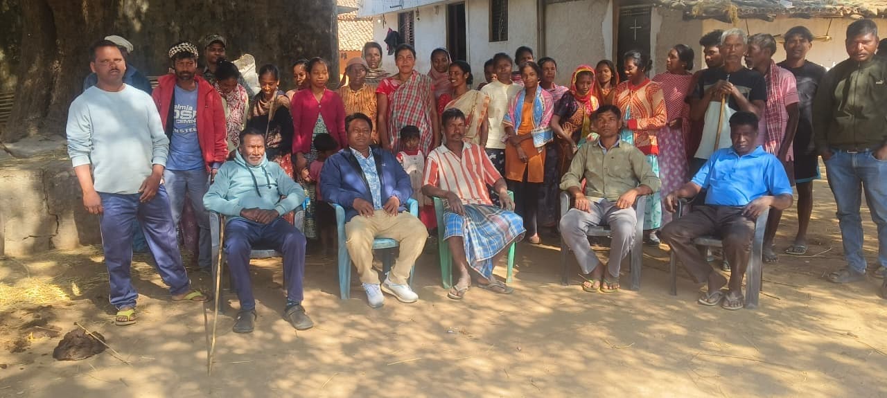 विधायक रामसूर्या मुंडा ने क्षेत्र का दौरा किया