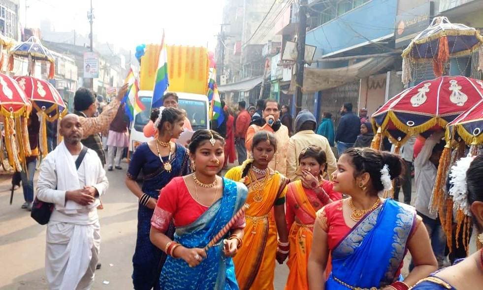 पंचकल्याणक प्राण-प्रतिष्ठा महोत्सव में भाग लेने मुंगेर पहुंचा जैन मुनियों का जत्था