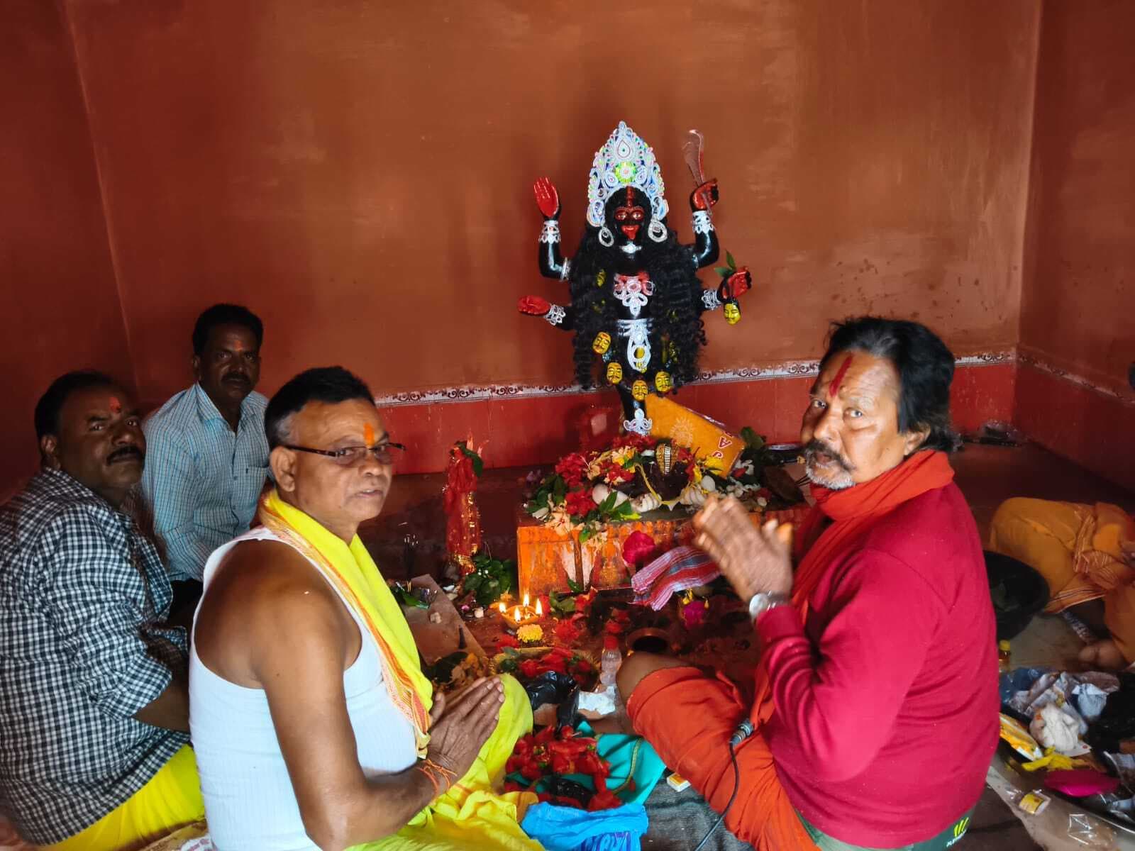 श्मशान काली मंदिर में धूमधाम से हुई वार्षिक पूजा