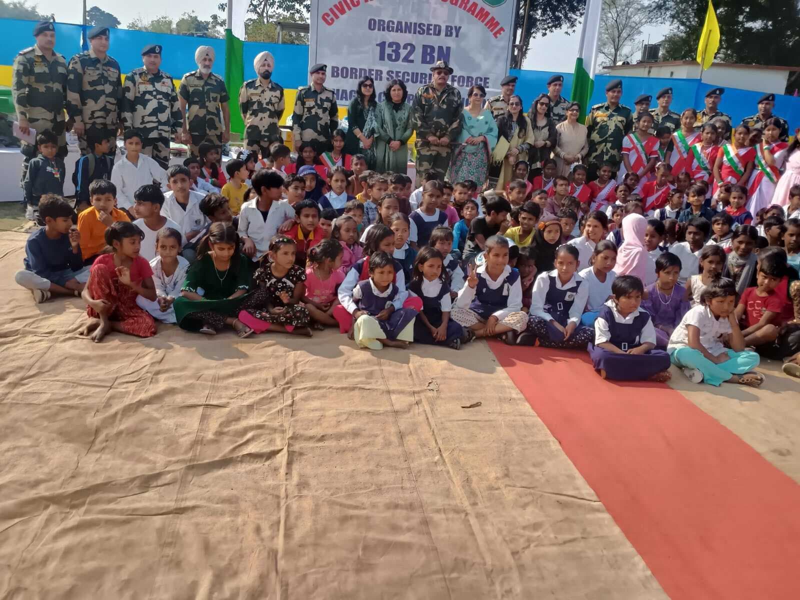 132वीं बटालियन बीएसएफ ने महिला बैरक का  किया उद्घाटन