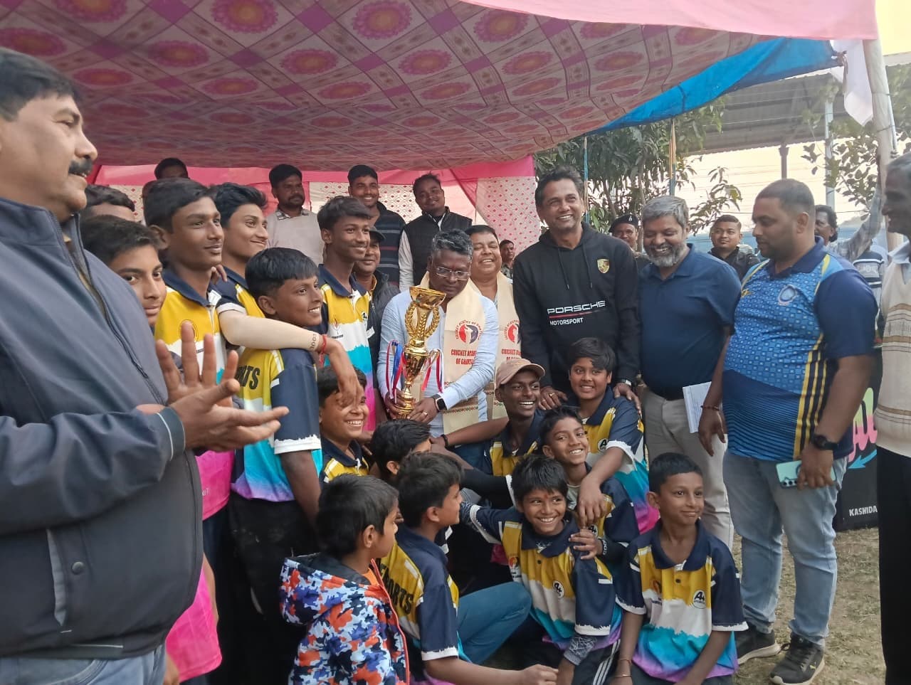 East Singhbhum News : दत्ता इंटरप्राइज को देव एक्सपोर्ट ने पराजित किया