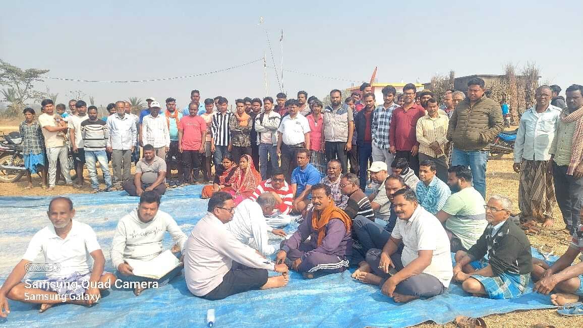 East Singhbhum News : ग्रामीणों ने प्रस्तावित वाटर प्लांट का किया विरोध