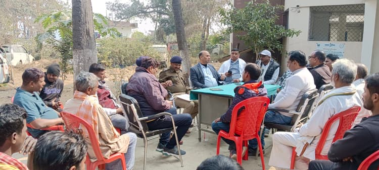 बिना लाइसेंस के मूर्ति स्थापना की अनुमति नहीं है : थानाध्यक्ष