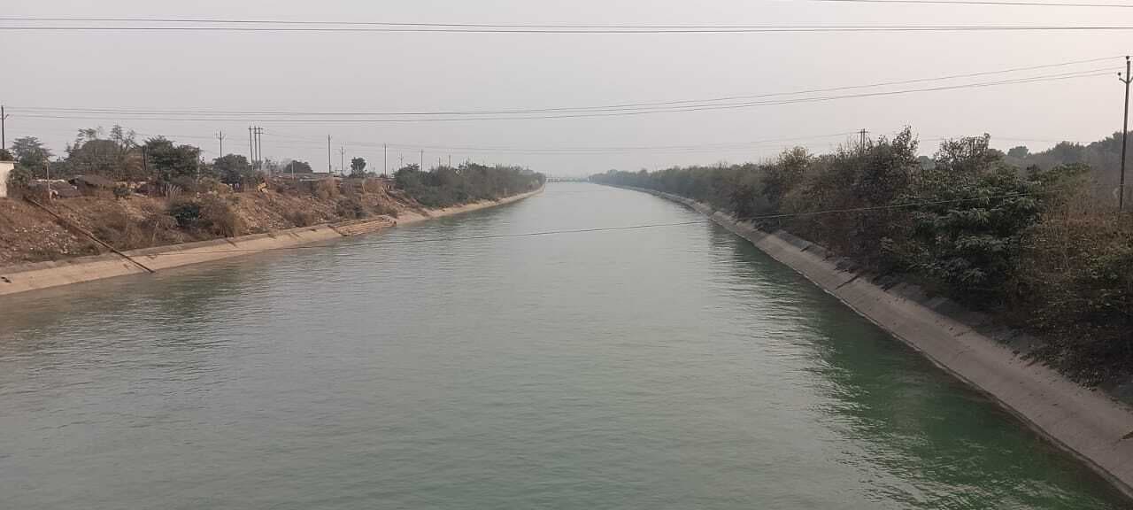 रबी सिंचाई के लिए इंद्रपुरी बराज से लिंक नहरों में छोड़ा जा रहा पानी
