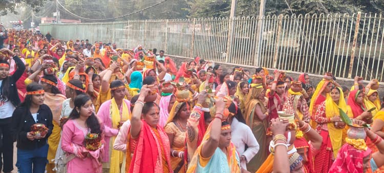 श्रीलक्ष्मी नारायण महायज्ञ की जलभरी यात्रा में उमड़ा आस्था का सैलाब