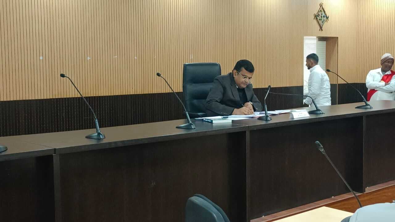 पिछले एक वर्ष में पीजीआर के 397 मामलों में 368 का किया गया निष्पादन : प्रमंडलीय आयुक्त