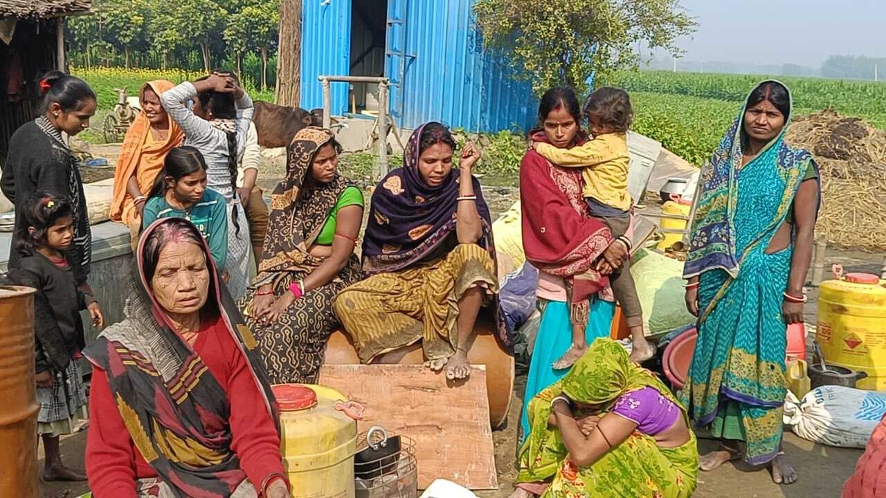 फलका, भीषण अगलगी में 14 घर जले, नकदी सहित लाखों की क्षति