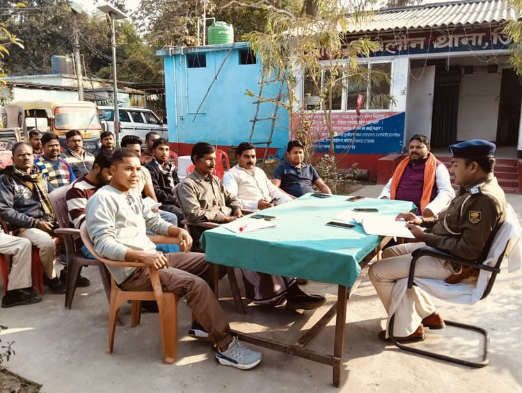 सरस्वती पूजा पर असामाजिक तत्वों पर पुलिस की रहेगी पैनी नजर, थानाध्यक्ष