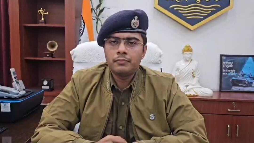 कोढ़ा थाना के चौकीदार पुत्र पर पासपोर्ट सत्यापन में राशि मांगने पर केस