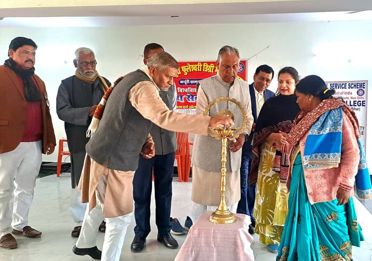 Bihar/Samastipur News:स्वामी विवेकानंद के जीवन से प्रेरणा लेकर आगे बढ़ें: ठाकुर