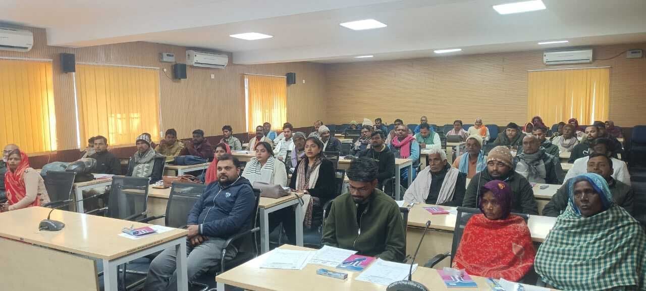 Bihar/Samastipur News:मधुमक्खी व मत्स्यपालन व्यवसाय को सजग करने की जरूरत : डॉ त्रिवेदी