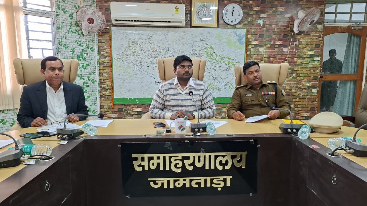 गांधी मैदान में 26 जनवरी को डॉ इरफान अंसारी करें झंडोत्तोलन : डीसी