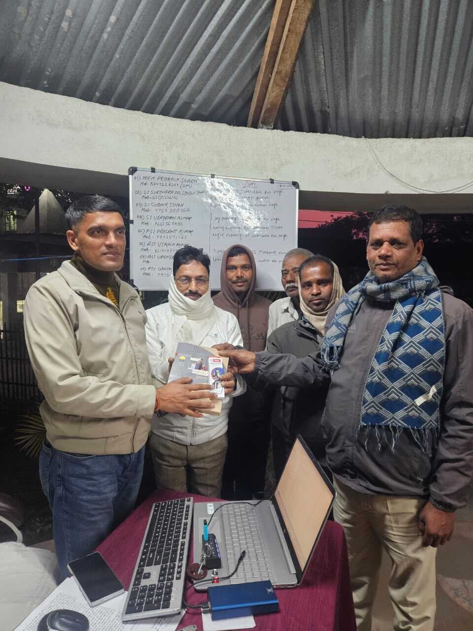 कुआड़ी थानाध्यक्ष का किया स्वागत