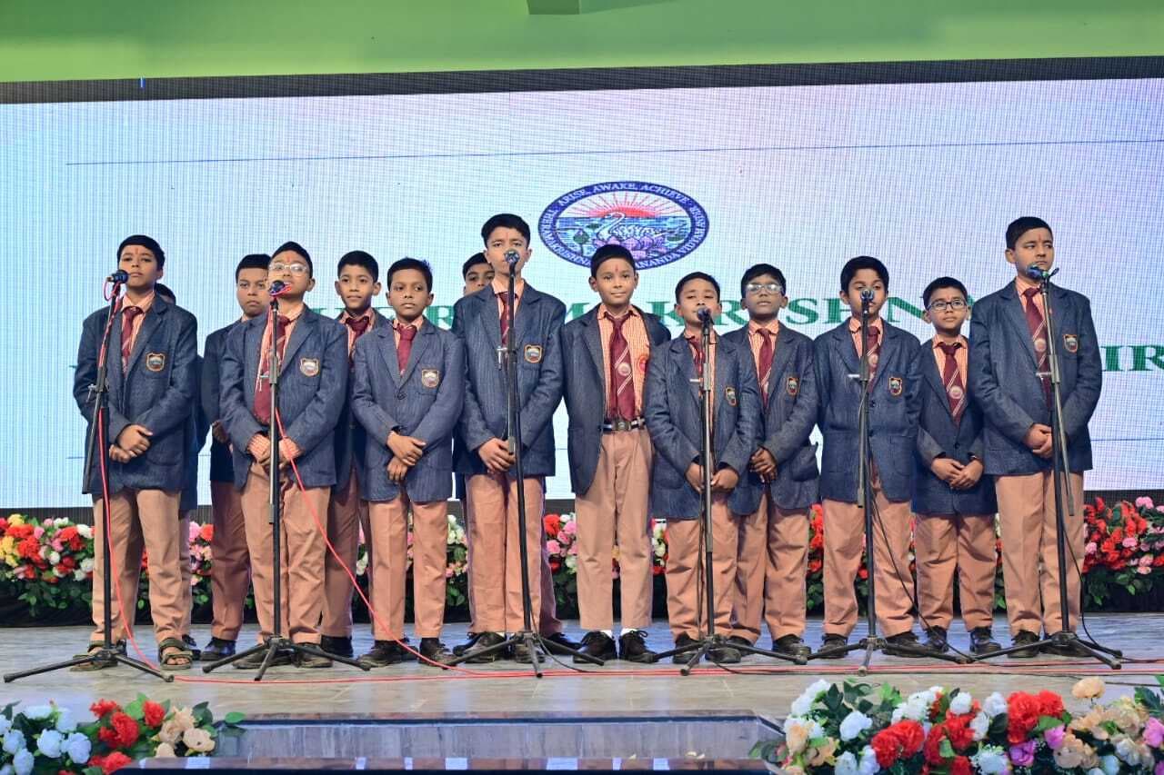 Deoghar news : स्वामी विवेकानंद के विचारों को संस्कृत नाटकों के जरिये किया पेश, बटोरीं तालियां