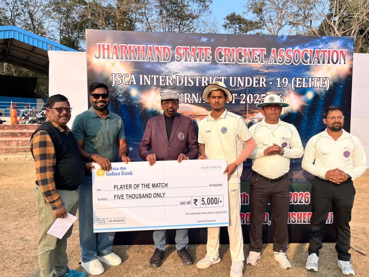 Jsac under 19 inter district cricket tournament : जमशेदपुर की टीम ने लोहरदगा को आठ विकेट से हराया