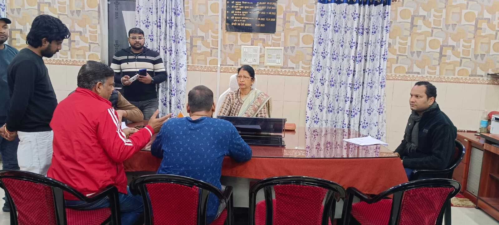 महापौर ने 27 फरियादियों की सुनी समस्याएं