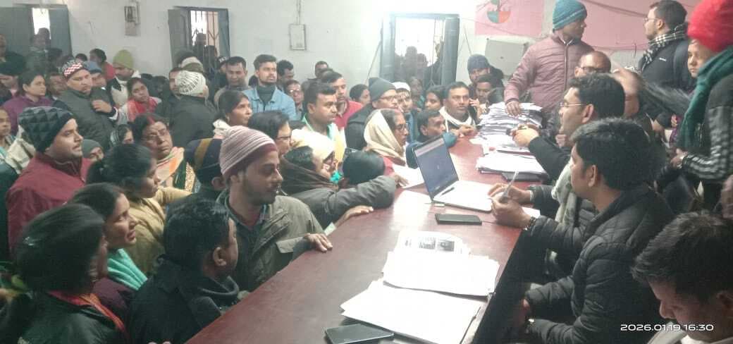 आवेदन लेने के तुरंत बाद शिक्षकों के लंबित वेतन का हुआ भुगतान