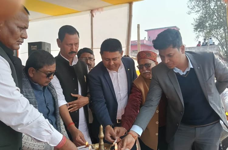 Aurangabad News : झांकी में स्कूली बच्चों ने दिया नारी सशक्तीकरण का संदेश