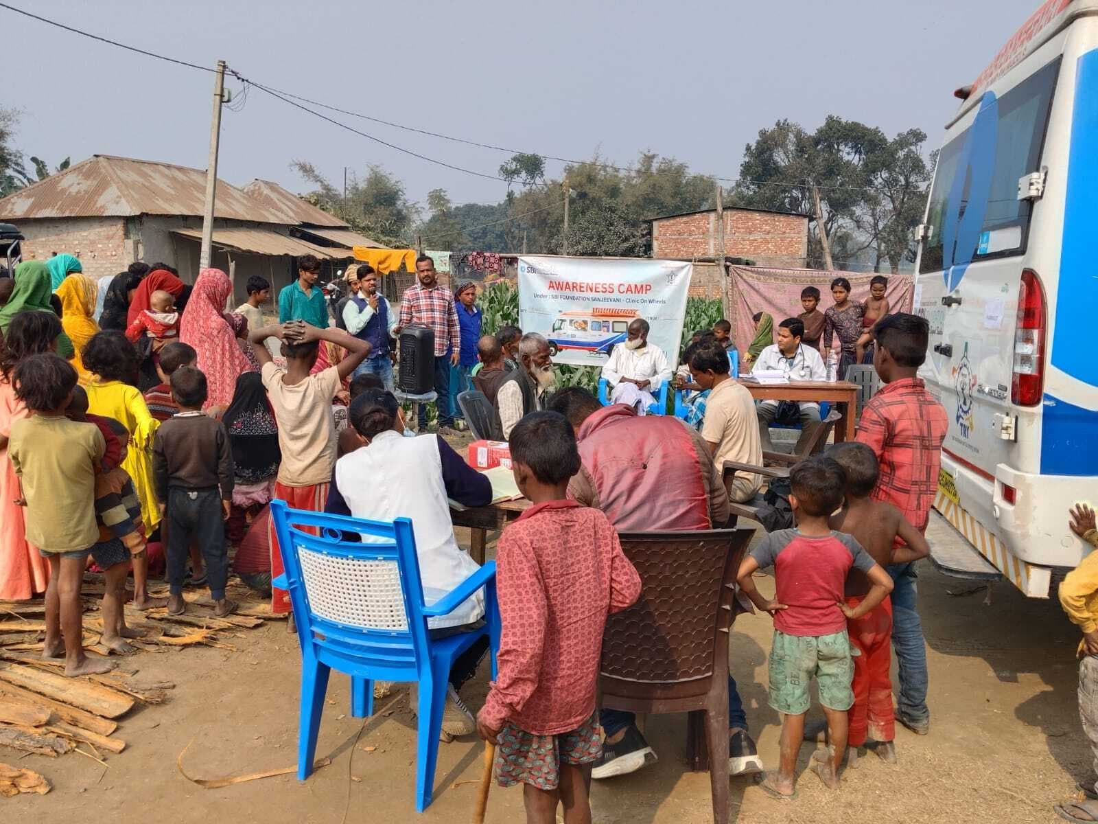 130 से अधिक ग्रामीणों ने शिविर में करायी स्वास्थ्य जांच