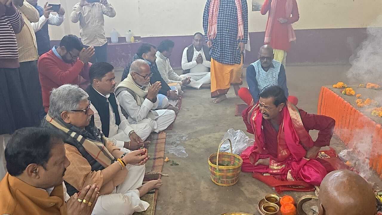 तेलडीहा दुर्गा मंदिर में केंद्रीय मंत्री ललन सिंह ने की पूजा-अर्चना