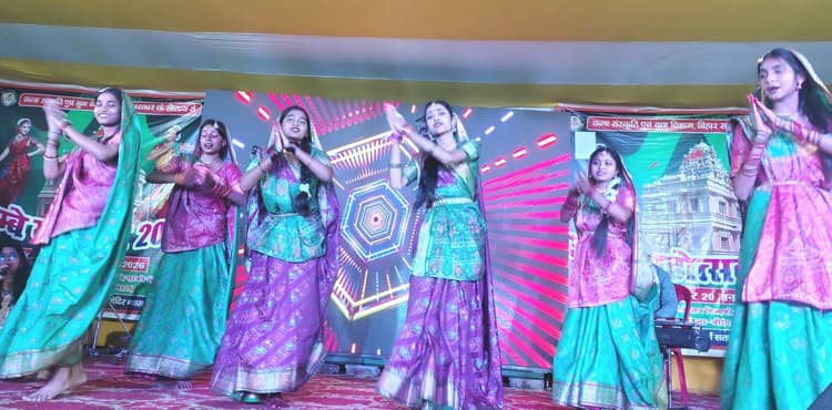 Aurangabad News : लहर लहराए चुनर चटकार ये माई