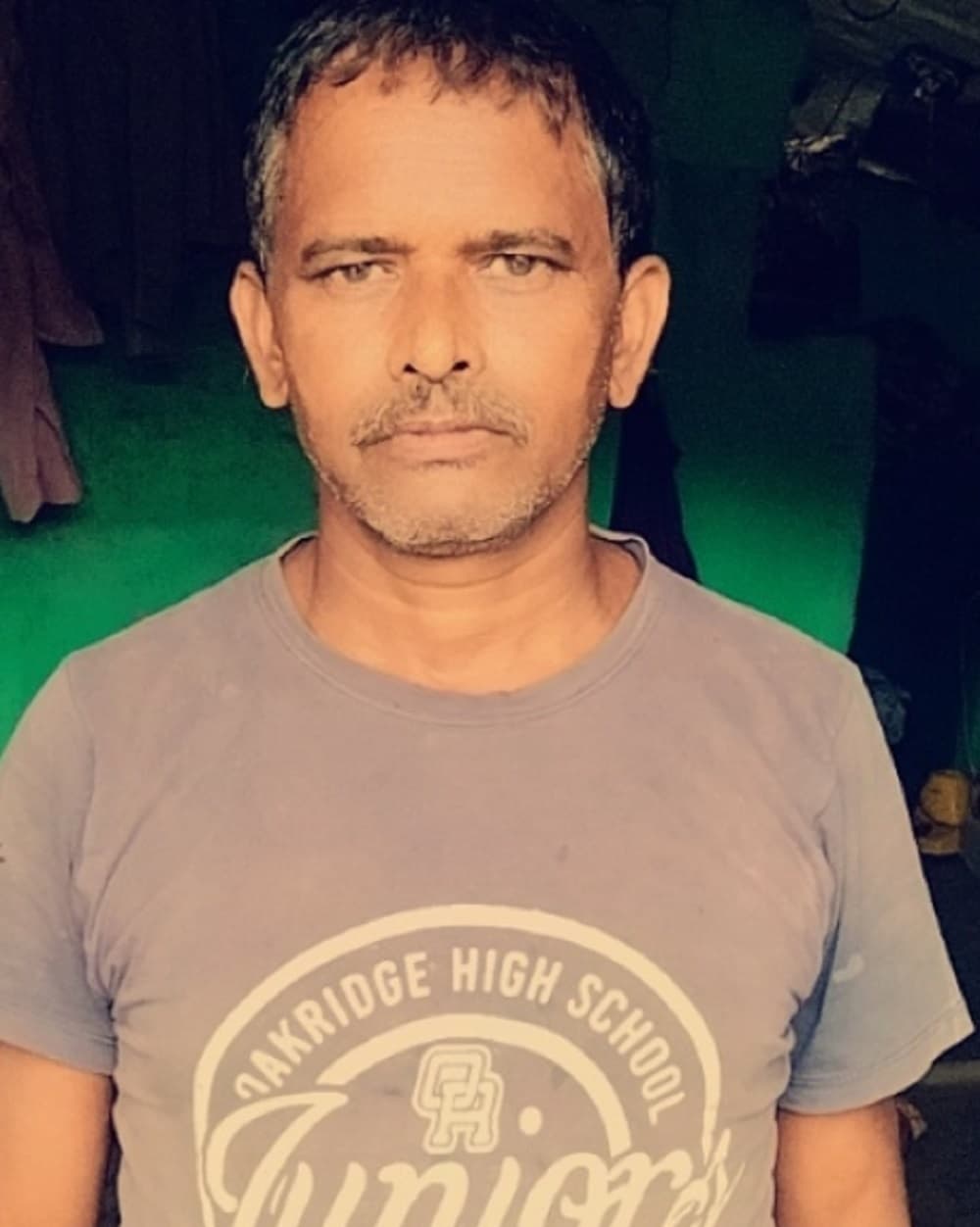 Bokaro News : स्कूल बस की टक्कर से दुकानदार की मौत, सड़क जाम