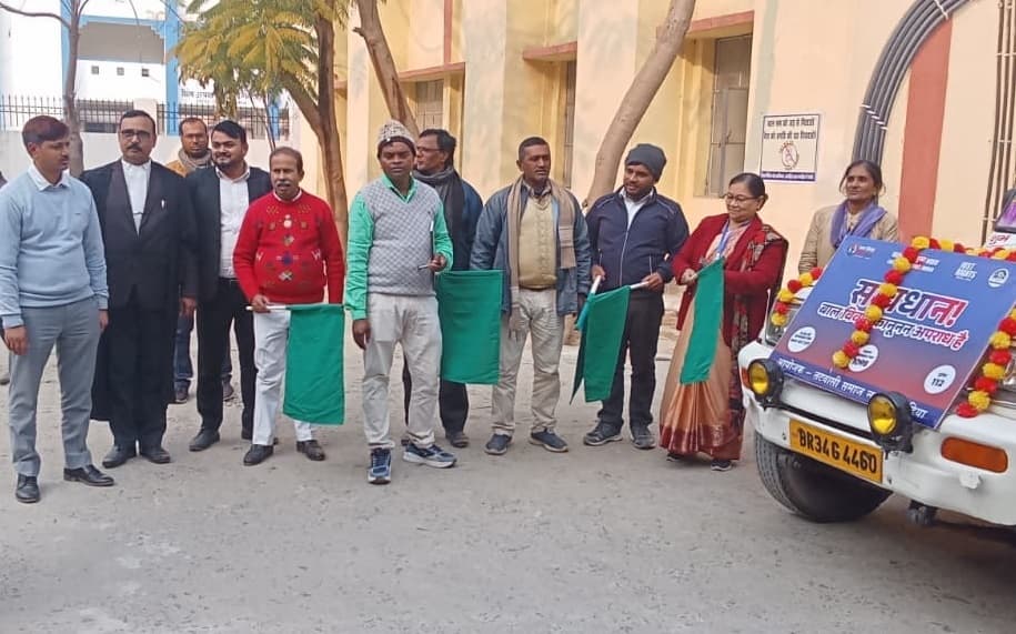 बाल विवाह मुक्ति रथ को हरी झंडी दिखाकर किया गया रवाना
