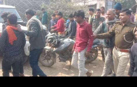 बथान से बैल व बैलगाड़ी की चोरी, ग्रामीणों ने चोर को पकड़ा