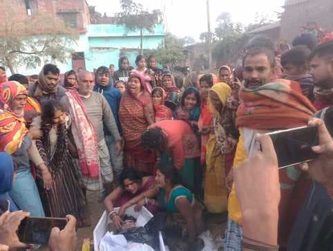 मंत्री दीपिका पांडेय सिंह की पहल पर अहमदाबाद से लाया गया मजदूर का शव