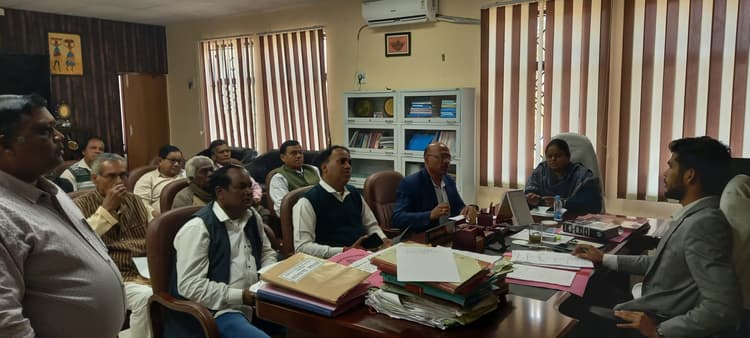 Seraikela Kharsawan News : चैत्र पर्व 11 अप्रैल से, छऊ व लोकनृत्यों का दिखेगा संगम