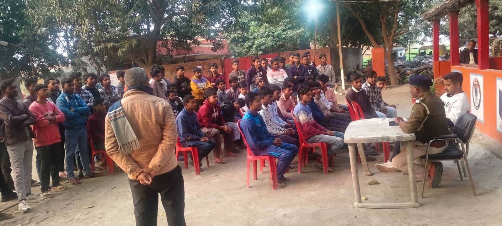 बिना लाइसेंस जुलूस निकालने पर रोक, आपसी सौहार्द से पर्व मनाने की अपील