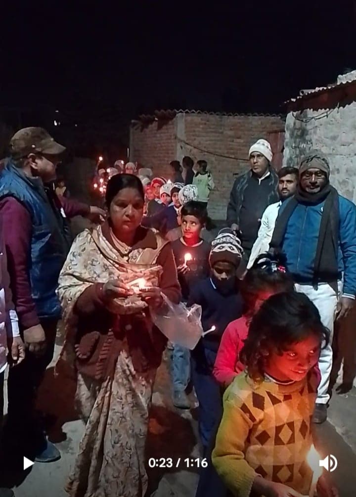 टीवी–मोबाइल छोड़ेंगे, अब किताबों से नाता जोड़ेंगे, गांवों में गूंजा ‘पढ़ते रहो’ का संकल्प