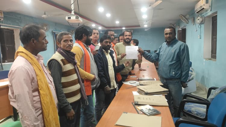 अध्यक्ष पद के पांच व सदस्य पद के लिए 25 अभ्यर्थियों ने कराया नामांकन