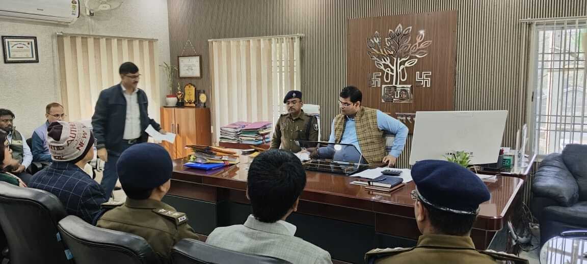 गणतंत्र दिवस समारोह की तैयारियों को समय पर करें पूरा: डीएम