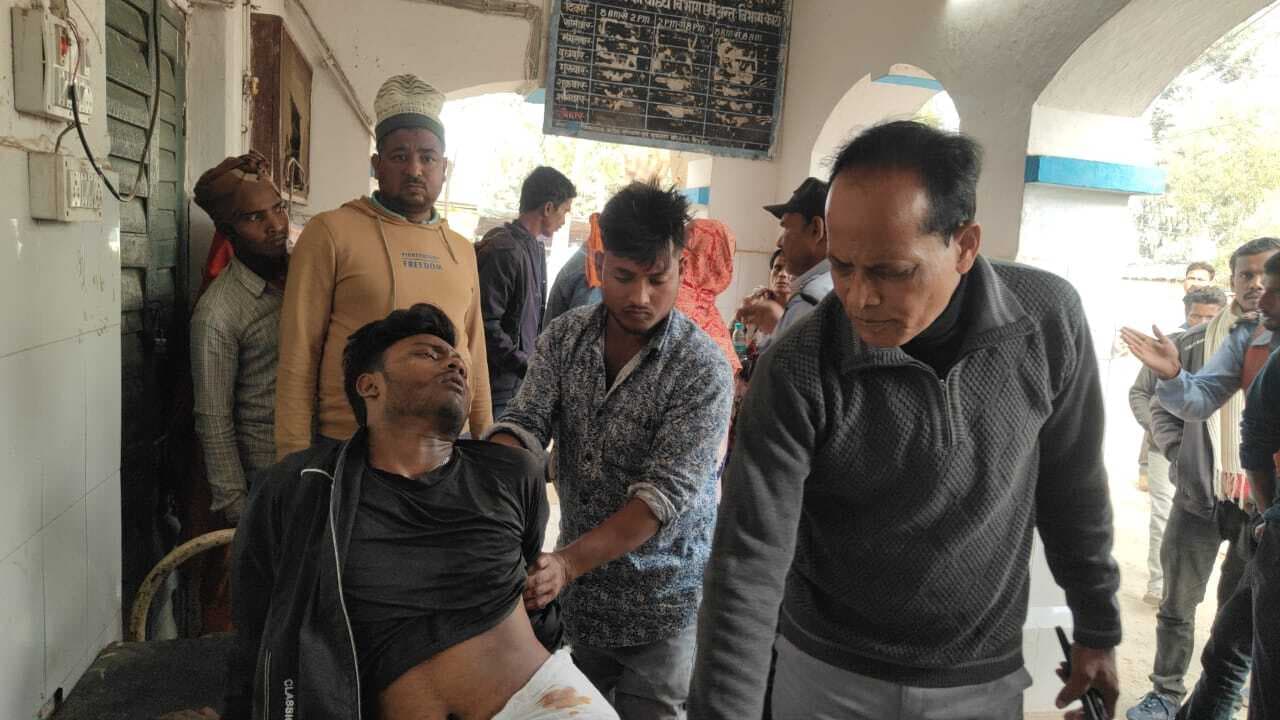 साइकिल सवार को बचाने के क्रम में बाइक सवार जख्मी, रेफर