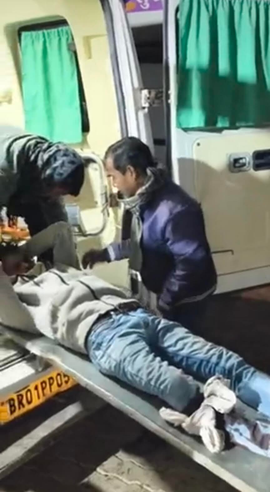 सिरदला में जमुगाय के पास दो बाइकों की टक्कर में तीन लोग घायल