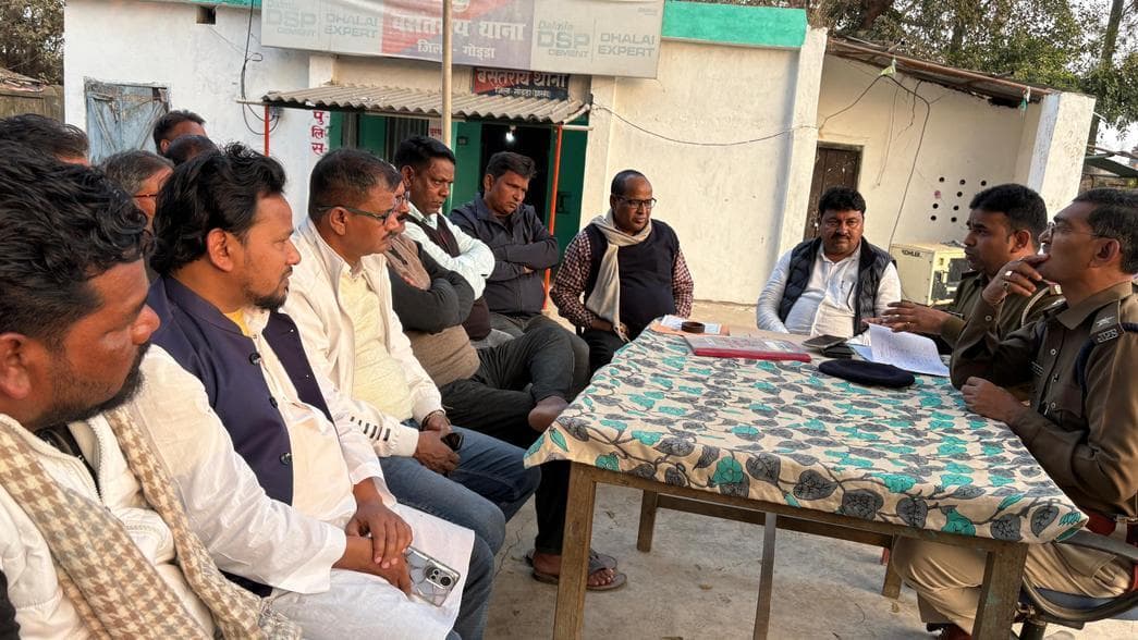 अश्लील, भड़काऊ या आपत्तिजनक गीत बजाने की अनुमति नहीं : थाना प्रभारी