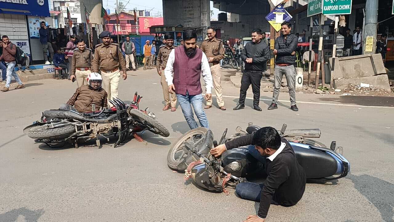 रेडक्रास ने चलाया सड़क सुरक्षा जागरूकता अभियान