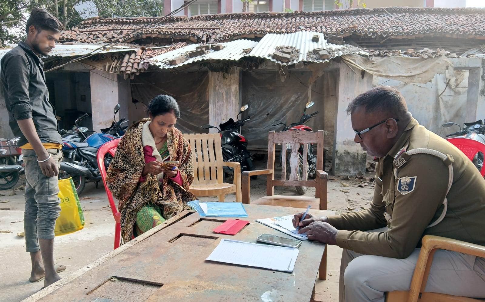 जमीन विवाद में दो सगे भाइयों के एक-दूसरे की हत्या के मामले में प्राथमिकी दर्ज, पांच नामजद