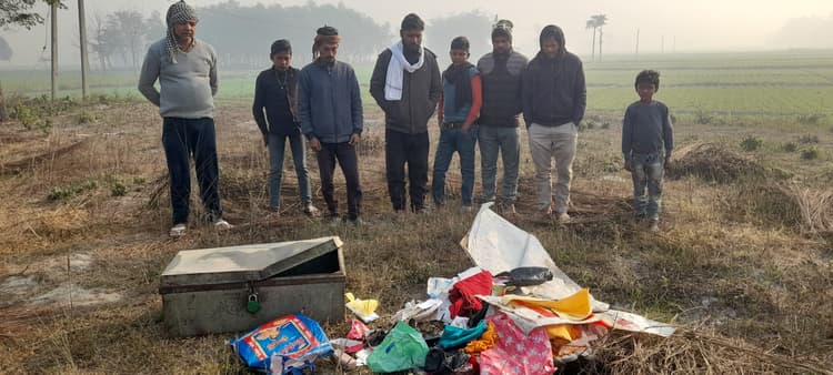 एक ही रात तीन घरों से जेवरात, नकदी व अनाज की चोरी