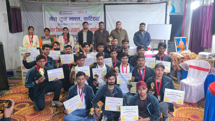 कृषि में नवाचार व जैविक-प्राकृतिक खेती की पद्धति बतायी