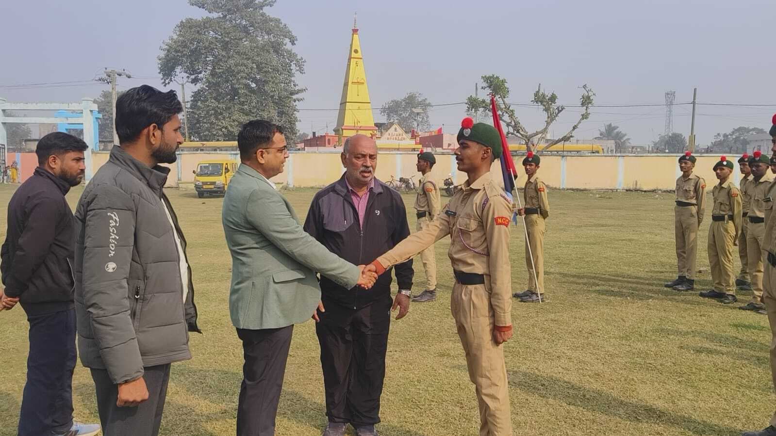 एसडीओ ने परेड के पूर्वाभ्यास का किया निरीक्षण